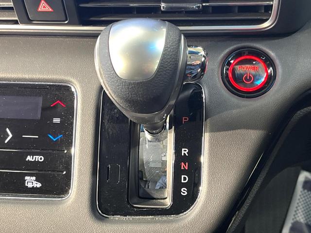 オデッセイハイブリッド e:HEVアブソルート・EX 両側電動スライドドア フリップダウン 純正10型ナビ マルチビューカメラシステム ホンダセンシング アダプティブクルーズコントロール 寒冷地仕様 AC100V電源 禁煙車 パワーバックドア(52枚目)