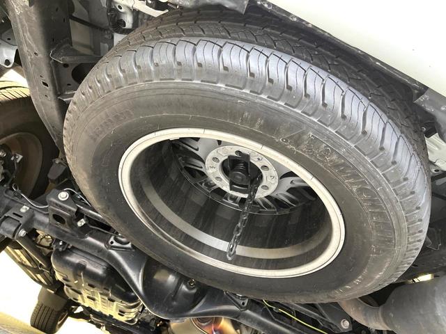 ランドクルーザープラド TX Lパッケージ 70thアニバーサリーリミテッド ムーンルーフ 4WD 7人乗り 純正9型ナビ セーフティセンス レーダークルーズ 禁煙車 パノラミックビューモニター ブラインドスポットモニター 本革シート 前席パワーシート シートエアコン(23枚目)