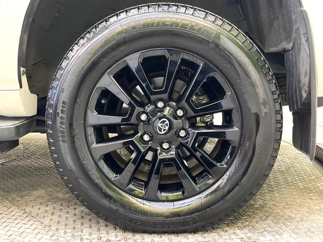 ランドクルーザープラド TX Lパッケージ 70thアニバーサリーリミテッド ムーンルーフ 4WD 7人乗り 純正9型ナビ セーフティセンス レーダークルーズ 禁煙車 パノラミックビューモニター ブラインドスポットモニター 本革シート 前席パワーシート シートエアコン(24枚目)