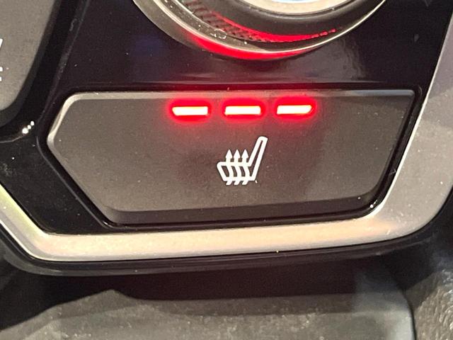 ＣＲ－Ｖハイブリッド ＥＸ・マスターピース　パノラミックサンルーフ　ホンダセンシング　アダプティブクルーズコントロール　純正ナビ　バックカメラ　禁煙車　寒冷地仕様　ハンズフリーパワーバックドア　パワーシート　シートヒーター　ドラレコ　本革シート（7枚目）