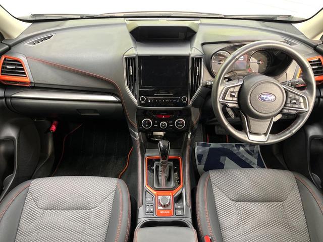 フォレスター Ｘ－ブレイク　４ＷＤ　純正ナビ　バック・サイド・フロントカメラ　　アイサイトセーフティプラス　レーダークルーズ　パワーシートセット　寒冷地仕様　パワーバックドア　禁煙車　パワーシート　デジタルインナーミラー（2枚目）