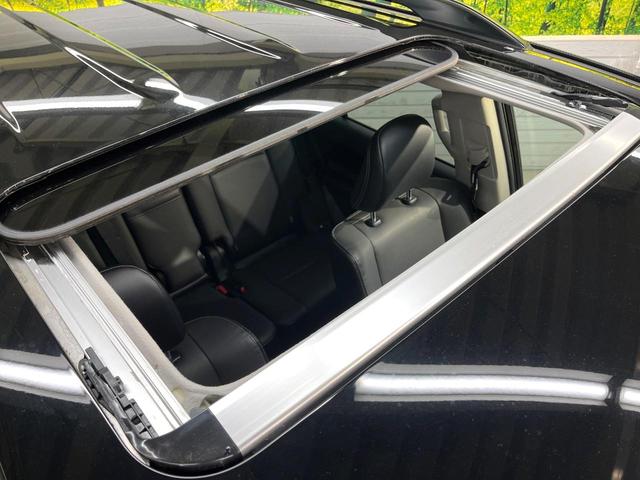 ランドクルーザープラド ＴＸ　Ｌパッケージ　マットブラックエディション　４ＷＤ　ディーゼル　７人乗り　サンルーフ　純正９型ナビ　マルチテレインモニター　ブラインドスポットモニター　レーダークルーズ　禁煙車　本革シート　シートエアコン　パワーシート　ドラレコ　スマートキー（3枚目）