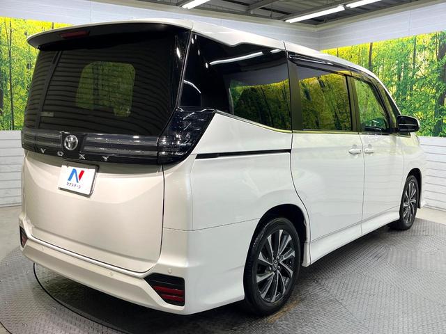 ヴォクシー S-Z 両側電動スライドドア 純正10インチナビ バックカメラ トヨタセーフティセンス レーダークルーズ 禁煙車 ハーフレザーシート 前席シートヒーター 前後ドラレコ コーナーセンサー レーンキープ(17枚目)