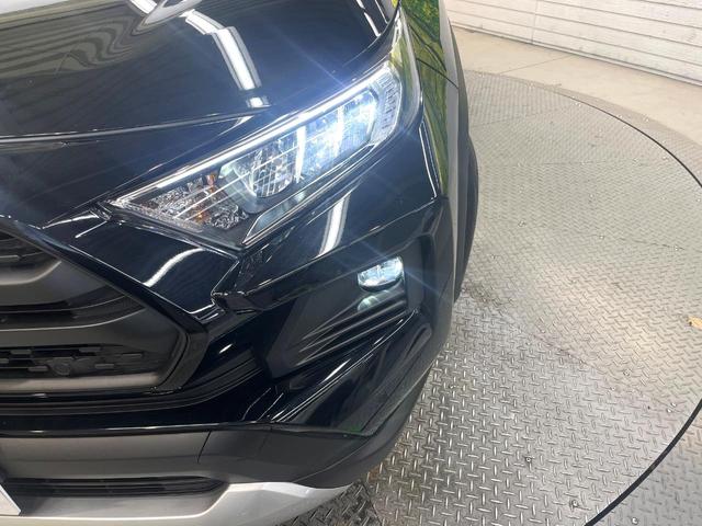 RAV4 アドベンチャー 4WD 純正10.5型ナビ バックカメラ 寒冷地仕様 トヨタセーフティセンス レーダークルーズ 禁煙車 合皮シート シートエアコン ヒーター 運転席パワーシート ドラレコ レーンキープ スマートキー(12枚目)
