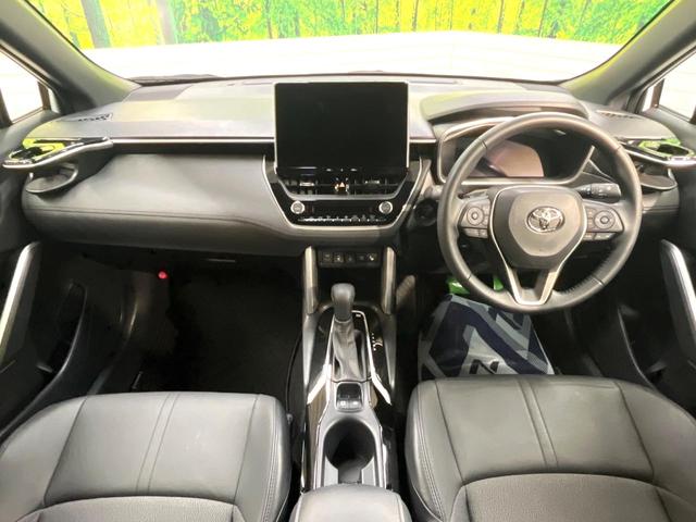 カローラクロス ハイブリッド　Ｚ　純正１０．５型ナビ　パノラミックビューモニター　トヨタチームメイト　セーフティセンス　レーダークルーズ　禁煙車　ハンズフリーパワーバックドア　シートヒーター　パワーシート　ドラレコ　レーンキープ（2枚目）