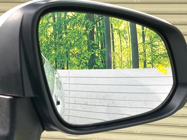 カローラクロス ハイブリッド　Ｚ　純正１０．５型ナビ　パノラミックビューモニター　トヨタチームメイト　セーフティセンス　レーダークルーズ　禁煙車　ハンズフリーパワーバックドア　シートヒーター　パワーシート　ドラレコ　レーンキープ（6枚目）