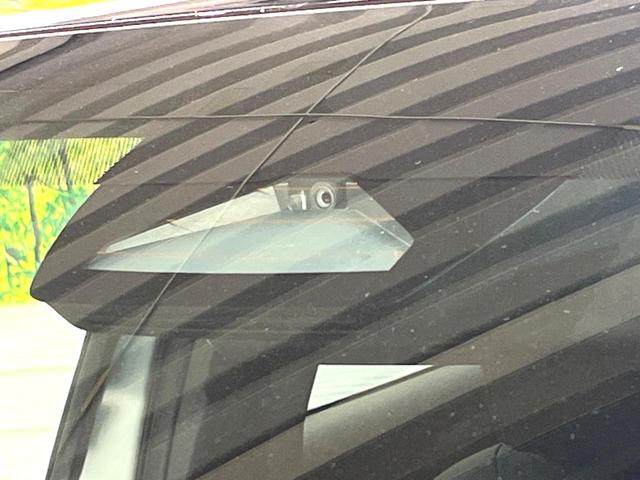 ヤリスクロス Ｚ　純正８型ナビ　パノラミックビューモニター　２トーンカラー　デイスプレイオーディオプラス　トヨタセーフティセンス　レーダークルーズ　禁煙車　ハーフレザーシート　シートヒーター　パワーシート　ドラレコ（5枚目）