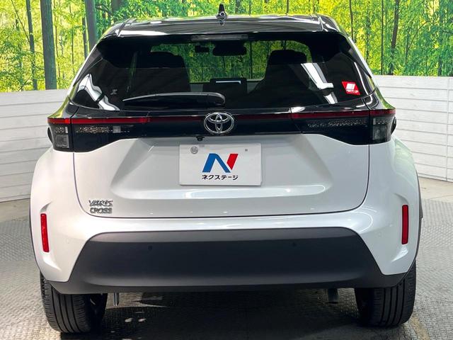 ヤリスクロス Ｚ　純正８型ナビ　パノラミックビューモニター　２トーンカラー　デイスプレイオーディオプラス　トヨタセーフティセンス　レーダークルーズ　禁煙車　ハーフレザーシート　シートヒーター　パワーシート　ドラレコ（15枚目）