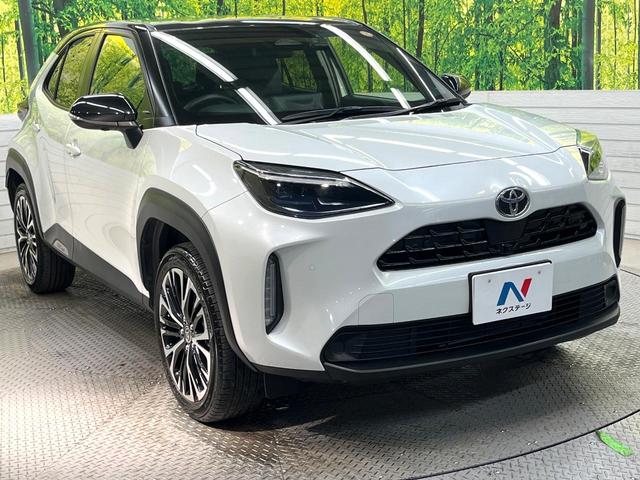 ヤリスクロス Ｚ　純正８型ナビ　パノラミックビューモニター　２トーンカラー　デイスプレイオーディオプラス　トヨタセーフティセンス　レーダークルーズ　禁煙車　ハーフレザーシート　シートヒーター　パワーシート　ドラレコ（16枚目）