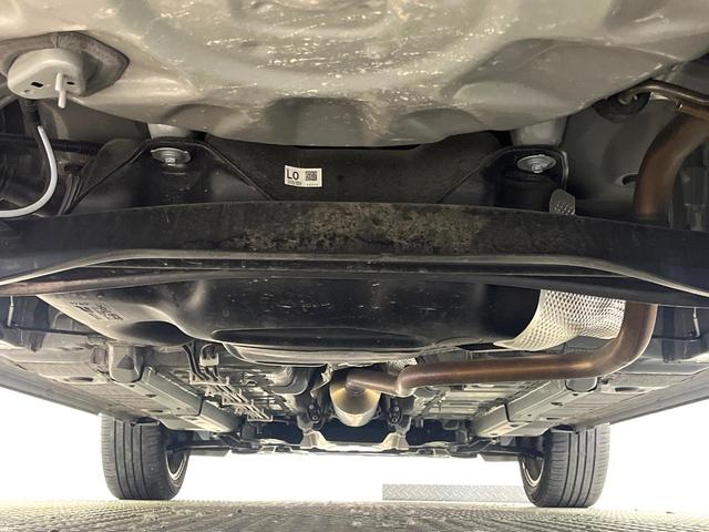 ヤリスクロス Ｚ　純正８型ナビ　パノラミックビューモニター　２トーンカラー　デイスプレイオーディオプラス　トヨタセーフティセンス　レーダークルーズ　禁煙車　ハーフレザーシート　シートヒーター　パワーシート　ドラレコ（19枚目）