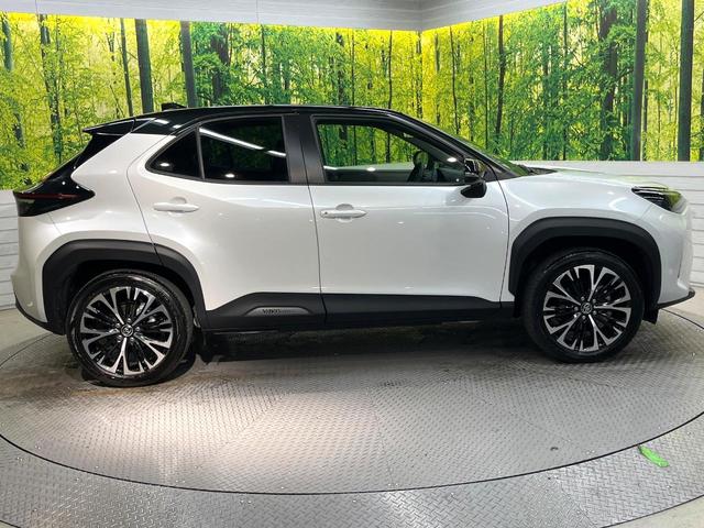 ヤリスクロス Ｚ　純正８型ナビ　パノラミックビューモニター　２トーンカラー　デイスプレイオーディオプラス　トヨタセーフティセンス　レーダークルーズ　禁煙車　ハーフレザーシート　シートヒーター　パワーシート　ドラレコ（25枚目）