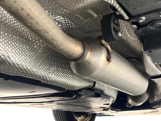 ハリアーハイブリッド G バックカメラ ブラインドスポットモニター トヨタセーフティセンス レーダークルーズ 禁煙車 パワーバックドア ハーフレザーシート パワーシート ドラレコ レーンキープ スマートキー LEDヘッド(21枚目)