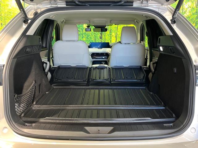 ＣＸ－６０ ＸＤ－ハイブリッド　エクスクルーシブモダン　４ＷＤ　ディーゼル　純正１２型ナビ　３６０度ビューモニター　ドライバーパーソナライゼーションシステムパッケージ　寒冷地仕様　スマートブレーキサポート　レーダークルーズ　禁煙車　パワーバックドア（10枚目）