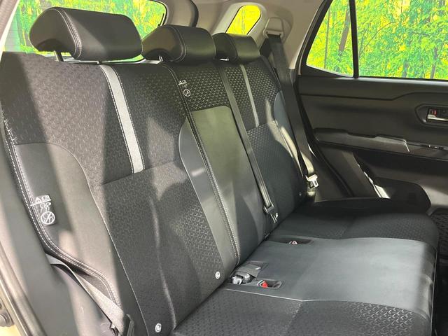 ロッキー プレミアムG HEV 9型ディスプレイオーディオ バックカメラ スマートアシスト レーダークルーズ 禁煙車 ハーフレザーシート シートヒーター コーナーセンサー レーンキープ スマートキー LEDヘッド オートライト(9枚目)