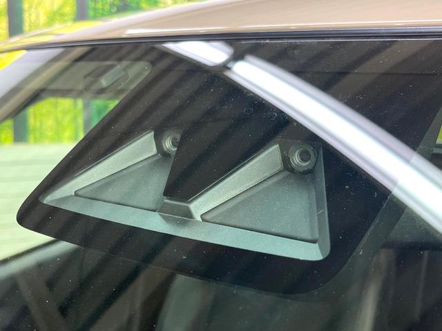 ロッキー プレミアムG HEV 9型ディスプレイオーディオ バックカメラ スマートアシスト レーダークルーズ 禁煙車 ハーフレザーシート シートヒーター コーナーセンサー レーンキープ スマートキー LEDヘッド オートライト(23枚目)