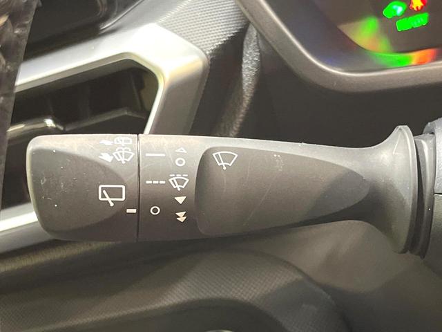 ロッキー プレミアムG HEV 9型ディスプレイオーディオ バックカメラ スマートアシスト レーダークルーズ 禁煙車 ハーフレザーシート シートヒーター コーナーセンサー レーンキープ スマートキー LEDヘッド オートライト(33枚目)
