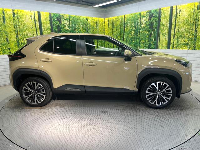 ヤリスクロス Z 純正ナビ パノラミックビューモニター ブラインドスポットモニター トヨタセーフティセンス レーダークルーズ 禁煙車 ハーフレザーシート シートヒーター コーナーセンサー レーンキープ スマートキー(27枚目)