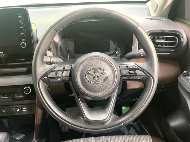 ヤリスクロス Ｚ　純正ナビ　パノラミックビューモニター　セーフティセンス　レーダークルーズ　禁煙車　ブラウン合皮シート　前席シートヒーターパワーシート　レーンキープ　スマートキー　ＬＥＤヘッド　ＥＴＣ（11枚目）