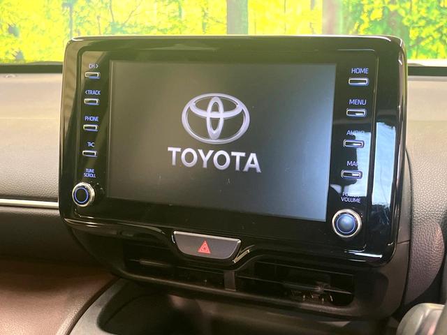 ヤリスクロス ハイブリッドZ 純正ナビ セーフティセンス レーダークルーズ 禁煙車 パノラミックビューモニター パワーバックドア パワーシート シートヒーター クリアランスソナー ドラレコ ハーフレザーシート ETC(3枚目)