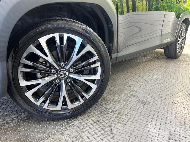 ヤリスクロス ハイブリッドZ 純正ナビ セーフティセンス レーダークルーズ 禁煙車 パノラミックビューモニター パワーバックドア パワーシート シートヒーター クリアランスソナー ドラレコ ハーフレザーシート ETC(13枚目)