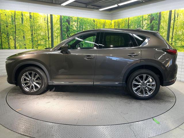 ＣＸ－５ ＸＤ　エクスクルーシブモード　サンルーフ　ＢＯＳＥサウンド　純正１０型ナビ　禁煙車　レーダークルーズ　３６０度ビューモニター　寒冷地仕様　パワーバックドア　革シート　パワーシート　シートベンチレーション　クリアランスソナー（31枚目）