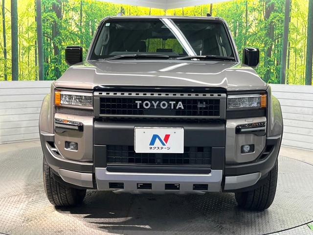 ランドクルーザー２５０ ＶＸ　４ＷＤ　７人乗　ムーンルーフ　純正１２型ナビ　セーフティセンス　レーダークルーズ　パノラミックビューモニター　寒冷地仕様　禁煙車　パワーバックドア　革シート　パワーシート　シートエアコン　スマートキー（14枚目）