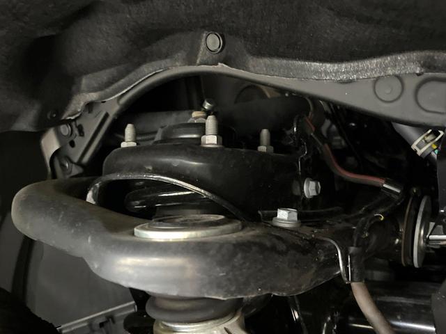 ランドクルーザー２５０ ＶＸ　４ＷＤ　７人乗　ムーンルーフ　純正１２型ナビ　セーフティセンス　レーダークルーズ　パノラミックビューモニター　寒冷地仕様　禁煙車　パワーバックドア　革シート　パワーシート　シートエアコン　スマートキー（20枚目）