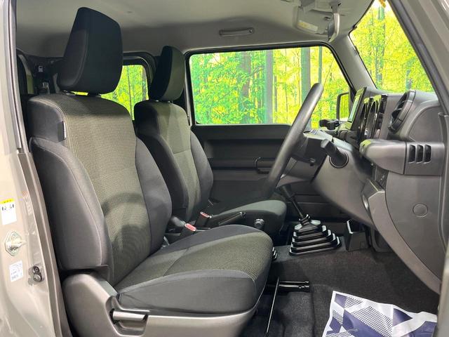 ジムニー XL 4WD 5MT ターボ Panasonic製ナビ 寒冷地仕様 RAYS製アルミホイール 禁煙車 撥水加工シート 前席シートヒーター スマートキー ETC 1オーナー オートライト オートエアコン(8枚目)