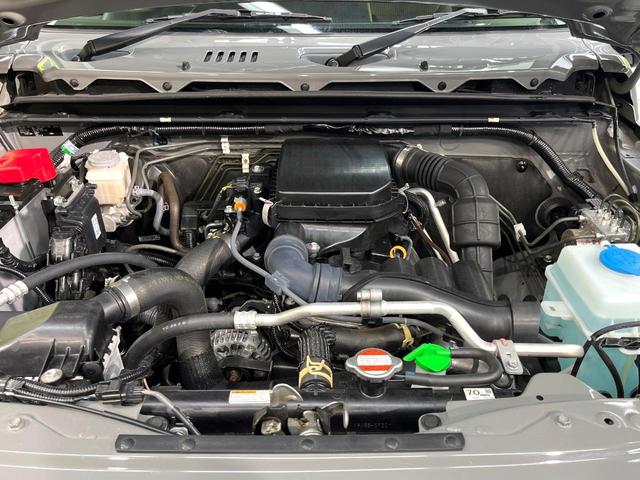 ジムニー XL 4WD 5MT ターボ Panasonic製ナビ 寒冷地仕様 RAYS製アルミホイール 禁煙車 撥水加工シート 前席シートヒーター スマートキー ETC 1オーナー オートライト オートエアコン(18枚目)