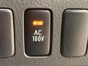 【100Vアクセサリーコンセント】消費電力100Vまでの家電が使えます。キャンプやスポーツ・アウトドアでのアクティビティはもちろん、災害・停電の際に大活躍♪
