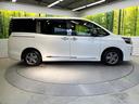 Ｖ　電動スライドドア　純正９型ナビ　後席モニター　バックカメラ　プリクラッシュセーフティ　禁煙車　スマートキー　ＬＥＤヘッド　ＥＴＣ　クルコン　車線逸脱警報　オートマチックハイビーム　先行車発進予告機能（28枚目）