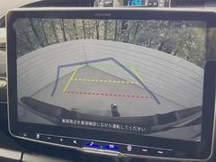 【バックカメラ】駐車時に後方がリアルタイム映像で確認できます。大型商業施設や立体駐車場での駐車時や、夜間のバック時に大活躍！運転スキルに関わらず、今や必須となった装備のひとつです！ 7