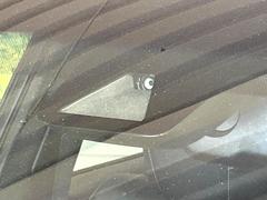 【プリクラッシュセーフティ】前方の車両等を検知し、衝突しそうな時は警報で注意を促し、ブレーキを踏む力をサポート。ブレーキを踏めなかった場合は衝突被害軽減ブレーキが作動、衝突回避をサポートします。 4