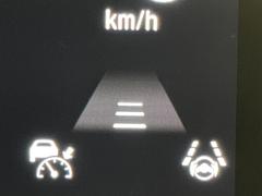 �ڥ����ץƥ��֥��롼������ȥ�����۹�®ƻϩ�Ǥ�Ĺ��Υ���Ԥ��ڤˡ�����ư��®�٤��ݤĥ��롼������ȥ����뤬�����ͷڸ������ƥ��Ϣ�Ȥ��������μ�ξ���Τ��Ƽִ֤��ݤĤ褦��®��Ĵ�ᤷ�Ƥ���ޤ����� 6