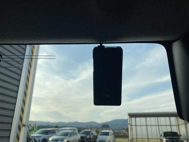 ルーミー カスタムＧ　フルセグ　バックカメラ　衝突被害軽減システム　ドラレコ　ワンオーナー　記録簿　アイドリングストップ（18枚目）