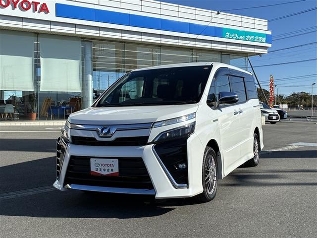 ヴォクシー ハイブリッドＺＳ　煌　フルセグ　メモリーナビ　バックカメラ　衝突被害軽減システム　ＥＴＣ　ドラレコ　乗車定員７人　３列シート　ワンオーナー　記録簿（2枚目）
