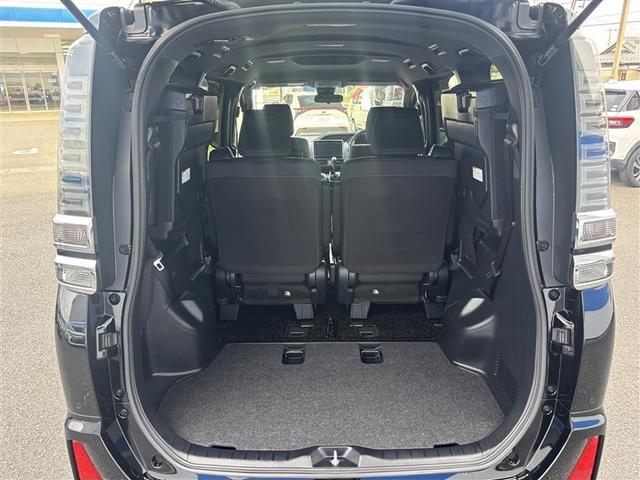 ヴォクシー ZS フルセグ メモリーナビ バックカメラ 衝突被害軽減システム ETC 乗車定員7人 3列シート ワンオーナー 記録簿(9枚目)