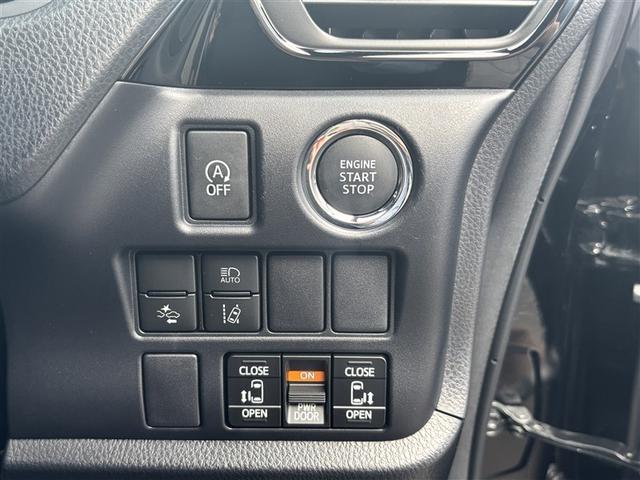 ヴォクシー ZS フルセグ メモリーナビ バックカメラ 衝突被害軽減システム ETC 乗車定員7人 3列シート ワンオーナー 記録簿(16枚目)