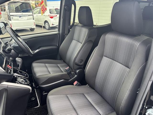 ヴォクシー ZS フルセグ メモリーナビ バックカメラ 衝突被害軽減システム ETC 乗車定員7人 3列シート ワンオーナー 記録簿(30枚目)