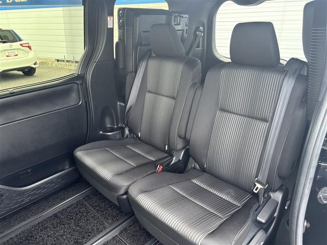 ヴォクシー ZS フルセグ メモリーナビ バックカメラ 衝突被害軽減システム ETC 乗車定員7人 3列シート ワンオーナー 記録簿(34枚目)