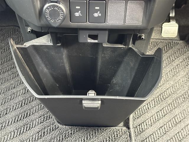 タンク G S フルセグ メモリーナビ バックカメラ 衝突被害軽減システム ETC ワンオーナー 記録簿 アイドリングストップ(26枚目)