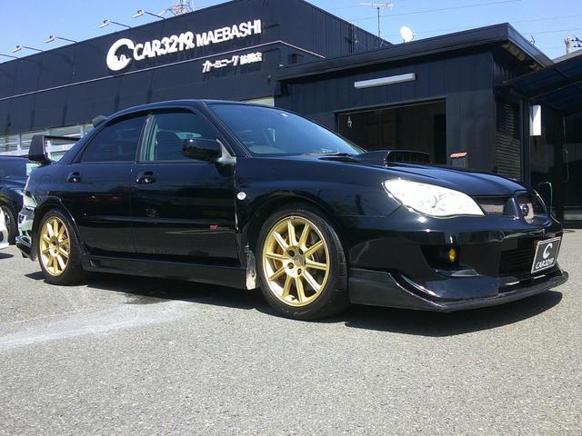 インプレッサ ＷＲＸ　ＳＴｉ　修復歴無ＭＴ６速ターボカスタムスポーツカー　タイベル交換済み　フルエアロ　ＨＫＳ　Ｆ－ＣＯＮ　Ｖ　ＰＲＯ　ＨＫＳマフラー　車高調　社外オイルクーラー、インタークーラー　エアクリ　追加メーター　ナビ（17枚目）