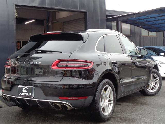 マカン マカンS 純正SDナビ 地デジ BT接続 バックカメラ ETC サイドカメラ パワーバックドア 半革シート パワーシート イエローキャリパー ステアリングスイッチ パドルシフト 純正18インチAW(12枚目)