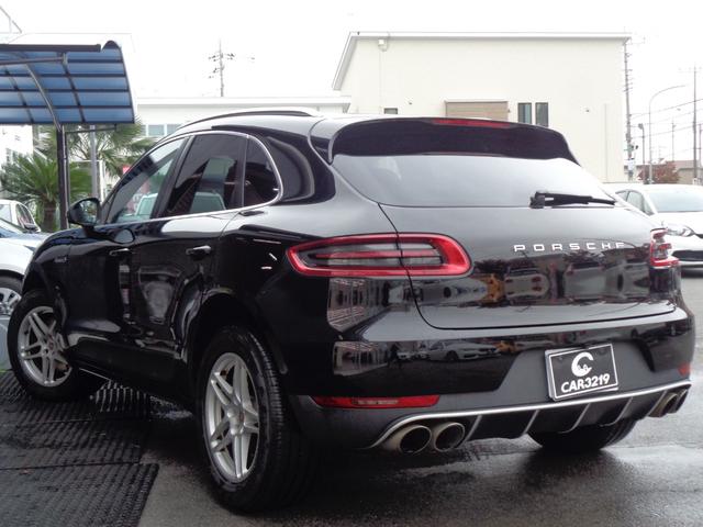 マカン マカンS 純正SDナビ 地デジ BT接続 バックカメラ ETC サイドカメラ パワーバックドア 半革シート パワーシート イエローキャリパー ステアリングスイッチ パドルシフト 純正18インチAW(13枚目)