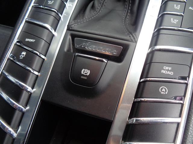 マカン マカンS 純正SDナビ 地デジ BT接続 バックカメラ ETC サイドカメラ パワーバックドア 半革シート パワーシート イエローキャリパー ステアリングスイッチ パドルシフト 純正18インチAW(15枚目)