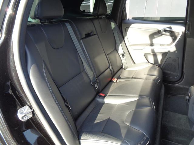 ＸＣ６０ Ｄ４　Ｒデザイン　専用２０インチＡＷ　シティセーフティ　ＡＣＣ　ブラインドスポット　レーンディパーチャー　純ナビ　ＢＴ接続　ＥＴＣ　ドラレコ　バックカメラ　サイドカメラ　パドルシフト　プッシュスタート　パワーバックドア（34枚目）