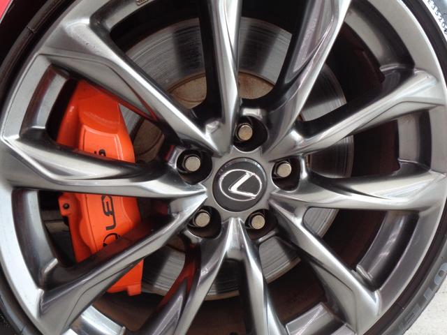 オレンジ４ＰＯＴキャリパー装着車です。