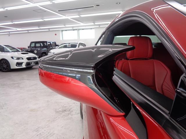 ミラーカバー装着車です。