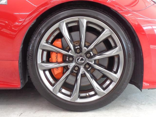 純正１９インチＡＷ装着車です。