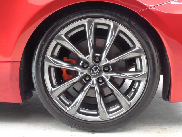 純正１９インチＡＷ装着車です。